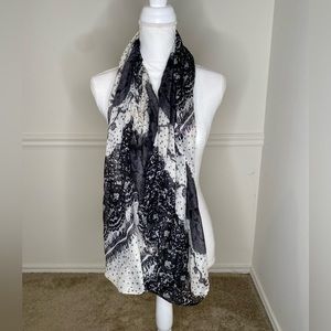 Candie’s Black & White Sheer Scarf